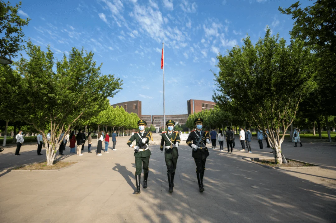 天津大学520升旗仪式告白祖国