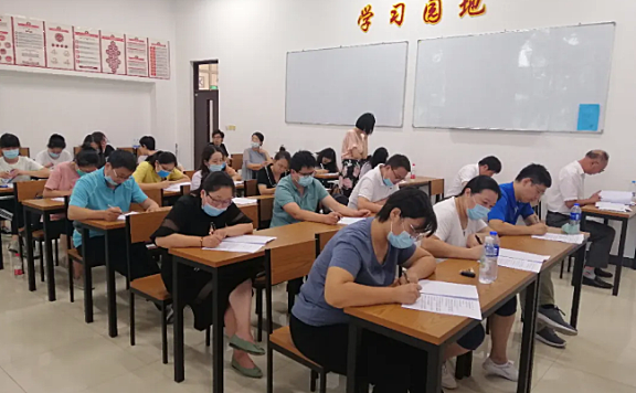 天津电子信息职业技术学院举行毕业生就业工作培训会