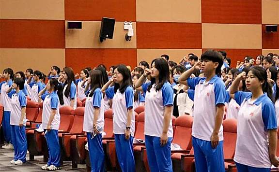 国家会展中心（天津）“首秀”1400名志愿者护航